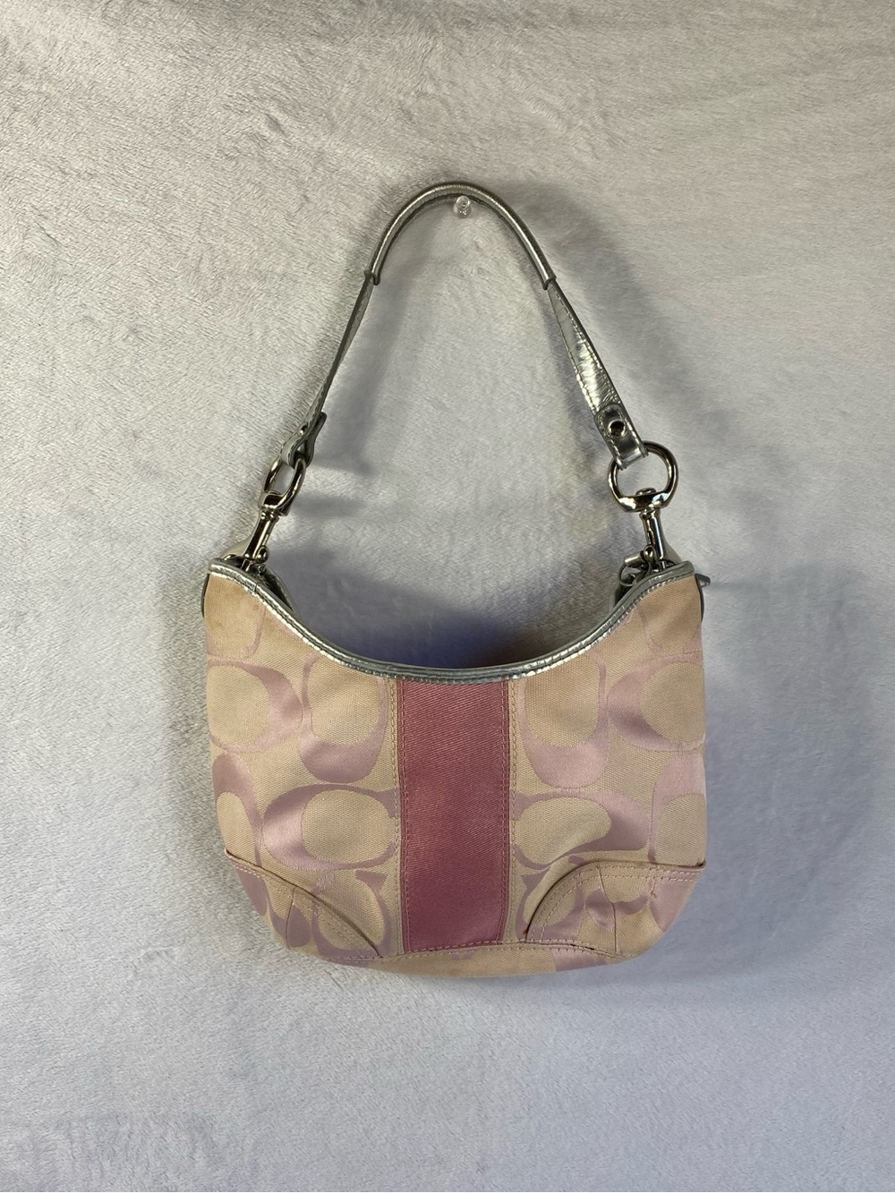 COACH Signature Pink Y2K Vintage Soho Shoulder Hand Bag